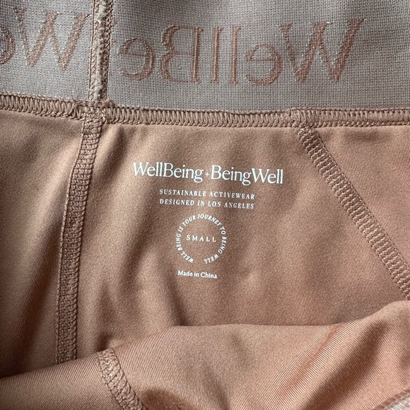 MoveWell Cypress Sports Bra (XS) + Bike Shorts (S) Set in Mocha Brown (Revolve) - Picture 13 of 16